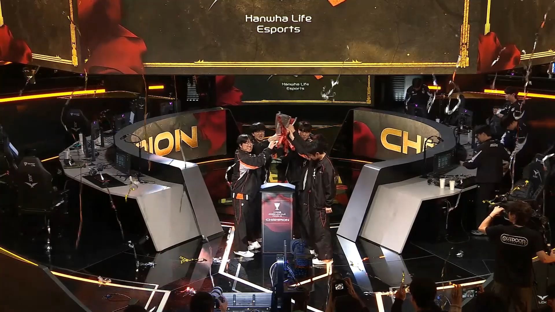 CLG力克HLE，Knight关键团战开团秒人鏖战多局全球总决赛，留下经典瞬间